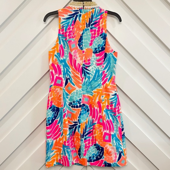 (SOLD) Lilly Pultzer Alexa Goombay Smashed Gold Shift Dress Women's Size 6 EUC - Picture 2 of 6